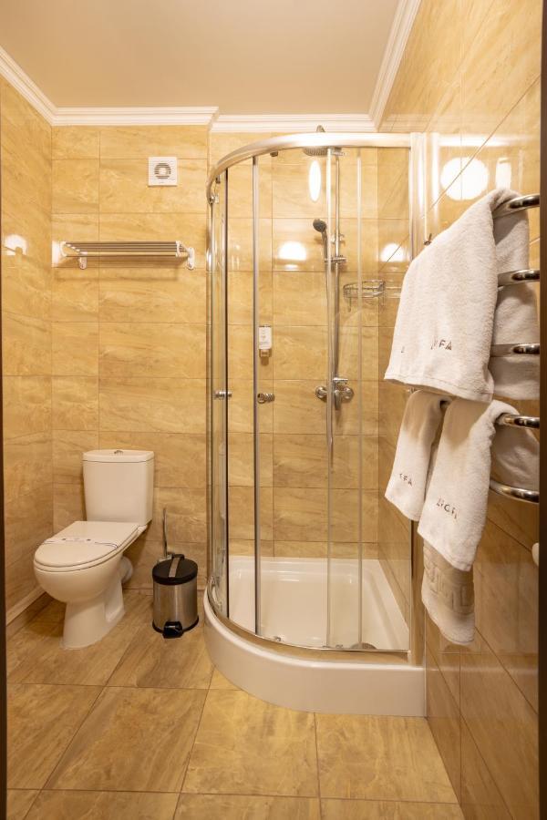 Private Rooms In Hotel Lift 1R Bukovel Exteriör bild